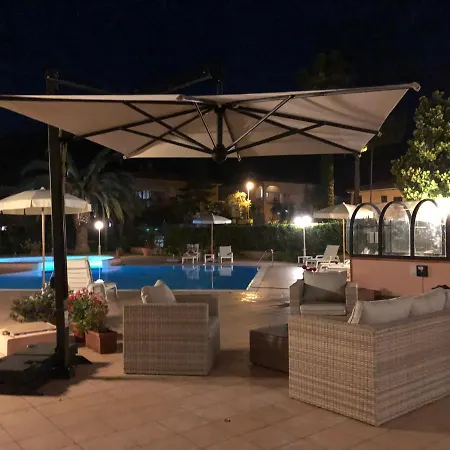 Arthotel Gabbiano Azzurro Due ホテル