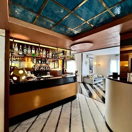 Arthotel Gabbiano Azzurro Due Отель Марчиана-Марина